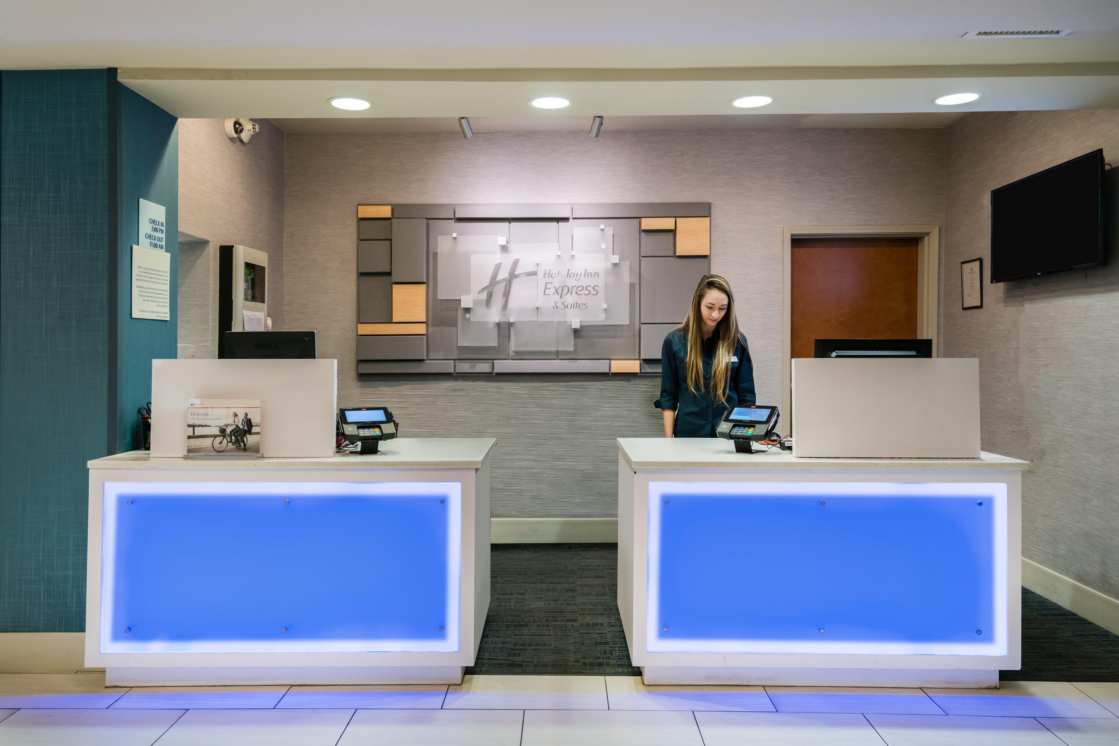 Holiday Inn Express & Suites Rocky Mount Smith Mountain Lake By Ihg Экстерьер фото