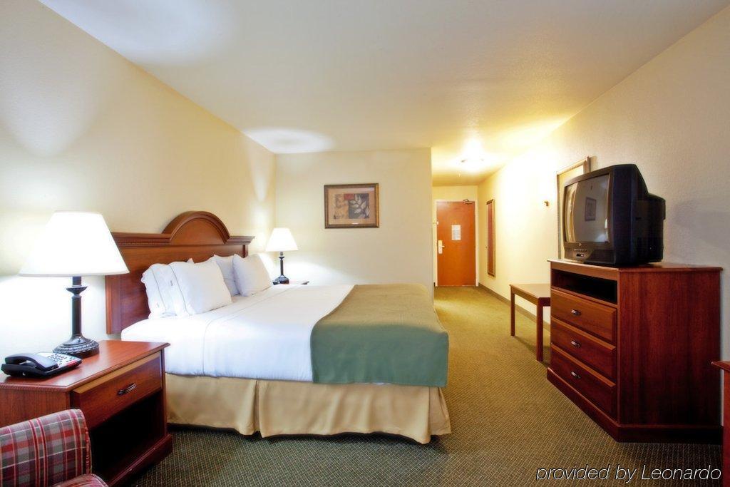 Holiday Inn Express & Suites Rocky Mount Smith Mountain Lake By Ihg Экстерьер фото