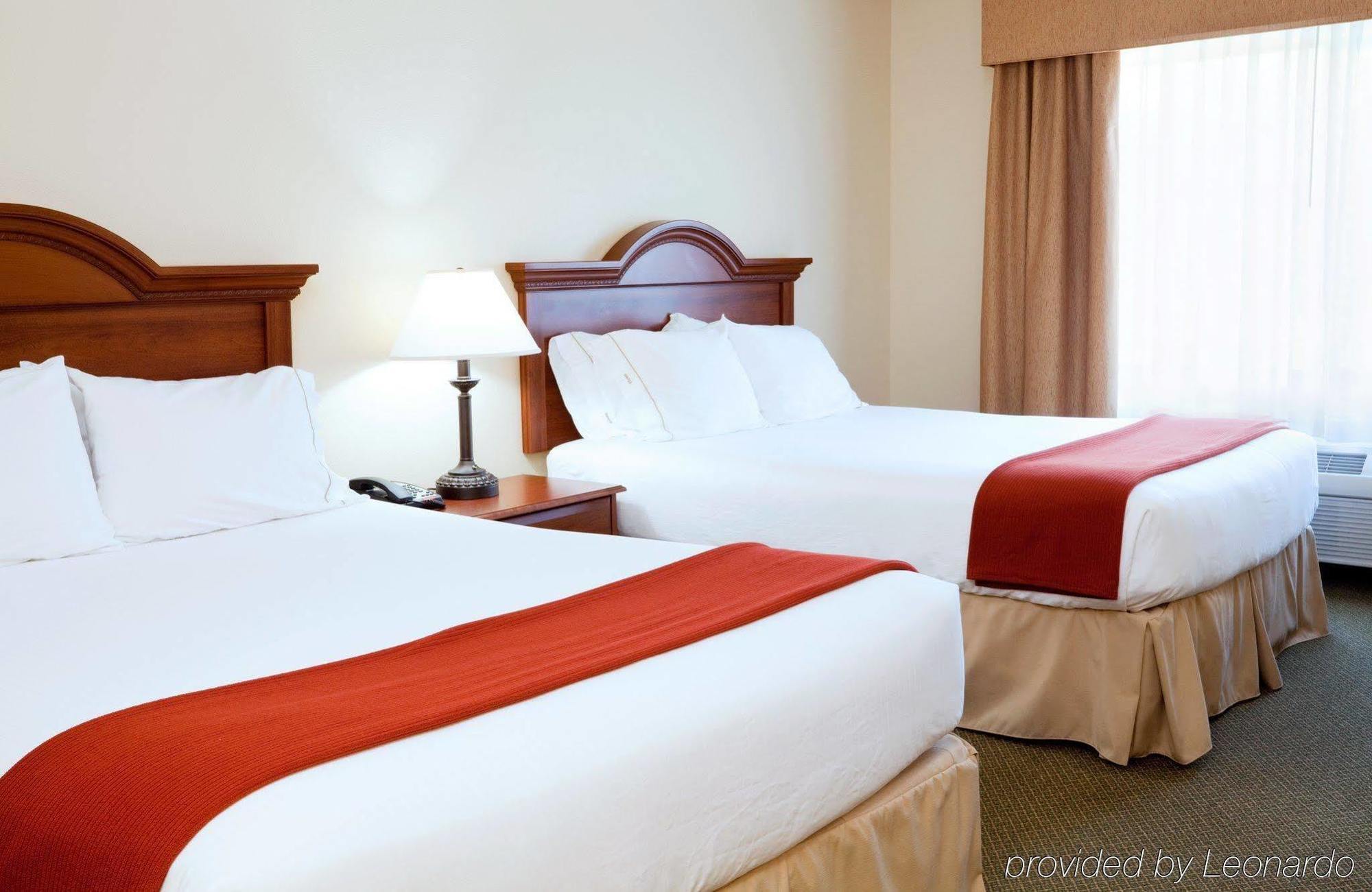 Holiday Inn Express & Suites Rocky Mount Smith Mountain Lake By Ihg Экстерьер фото